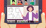 Ilustração vetorial. Duas mãos seguram um tablet. Na tela, uma aula remota. No centro, a professora está apontando para um quadro com figuras geométricas. Na parte de cima, quatro quadrados pequenos cada um com o vídeo de um aluno.
