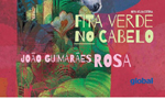 Capa do livro “Fita Verde no Cabelo (Nova Velha Estória)", com ilustração de um lobo onde sua pelagem é substituída por desenhos de árvores, flores e outras plantas. Atrás do lobo há figuras circulares em azul, laranja, roxo e branco sobre um fundo rosa. Na capa também constam o título do livro, o nome do autor (Guimarães Rosa), da editora (Global) e do ilustrador (Mauricio Negro).